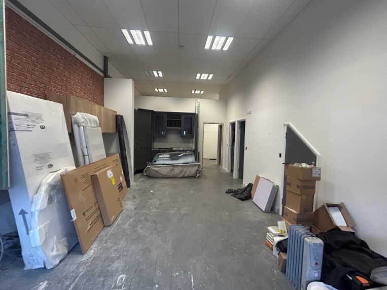 Property 3110 in Godalming, SurreyFranklin Commercial