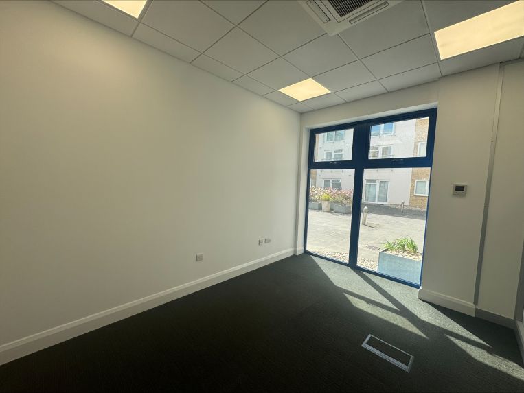 Property 3298 - image 6