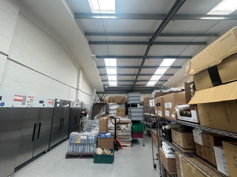 Property 3133 in Chessington, SurreyFranklin Commercial