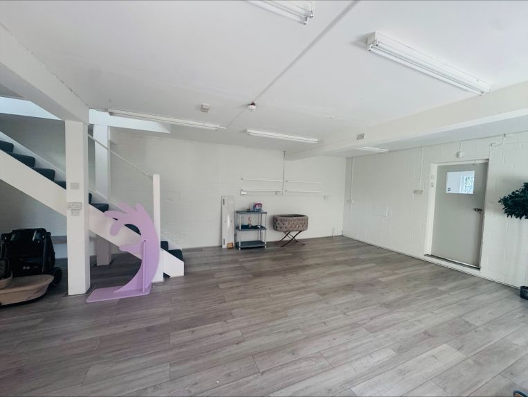 Property 3319 - image 8